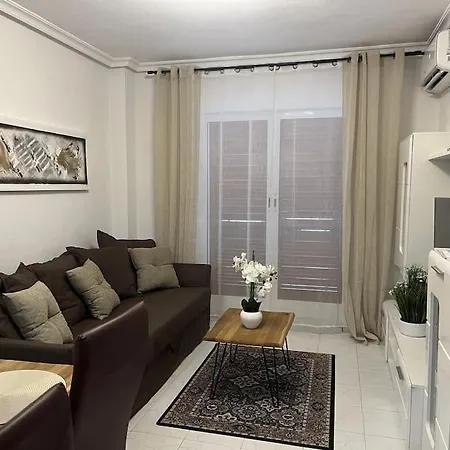 Mediterran Alom Apartment *